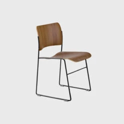 40/4 Side Chair | Walnut Veneer | Black